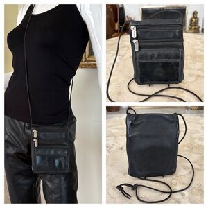 Vintage Roots Hanging Pouch Leather Crossbody Bag